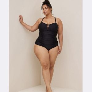 Torrid Slim Fix Wireless Lattice-Front One Piece Swimsuit Size 3